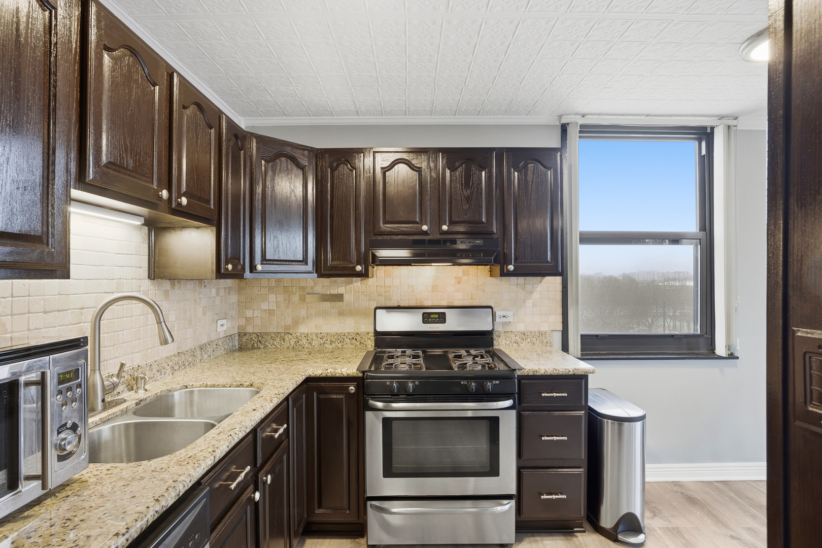 2605 South Indiana Avenue, Unit 302 Chicago, IL 60616 - Photo 12 of 18
