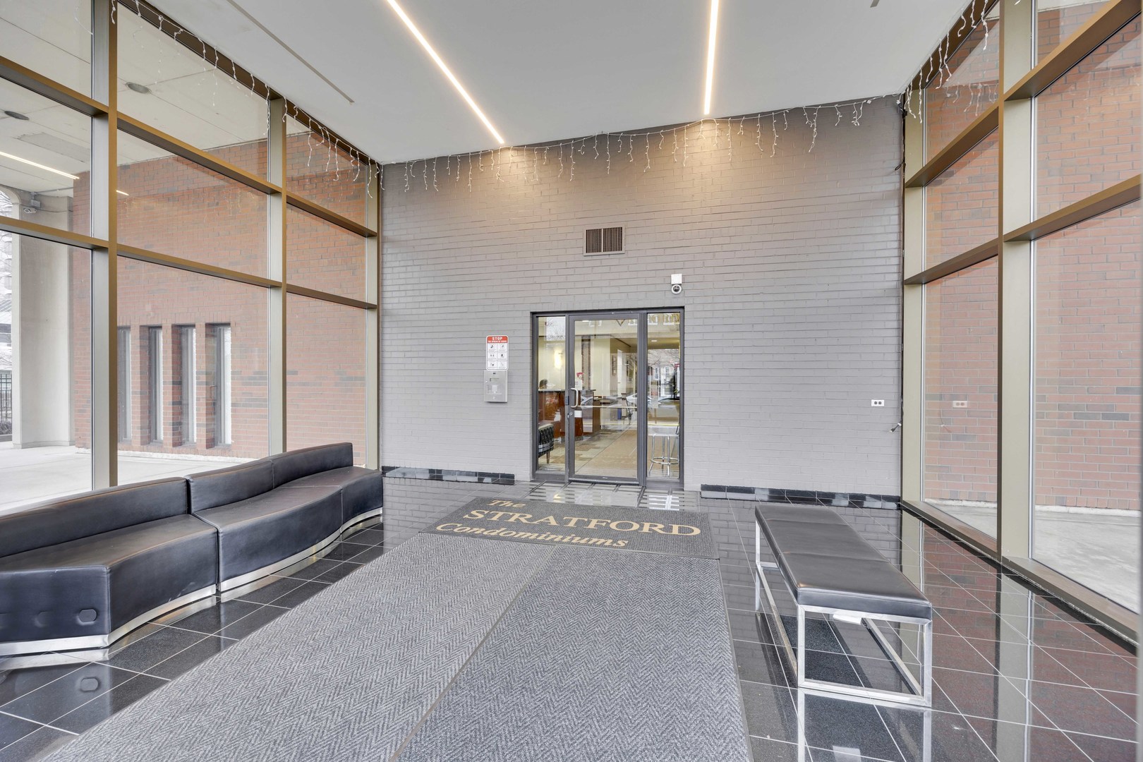 2605 South Indiana Avenue, Unit 302 Chicago, IL 60616 - Photo 2 of 18