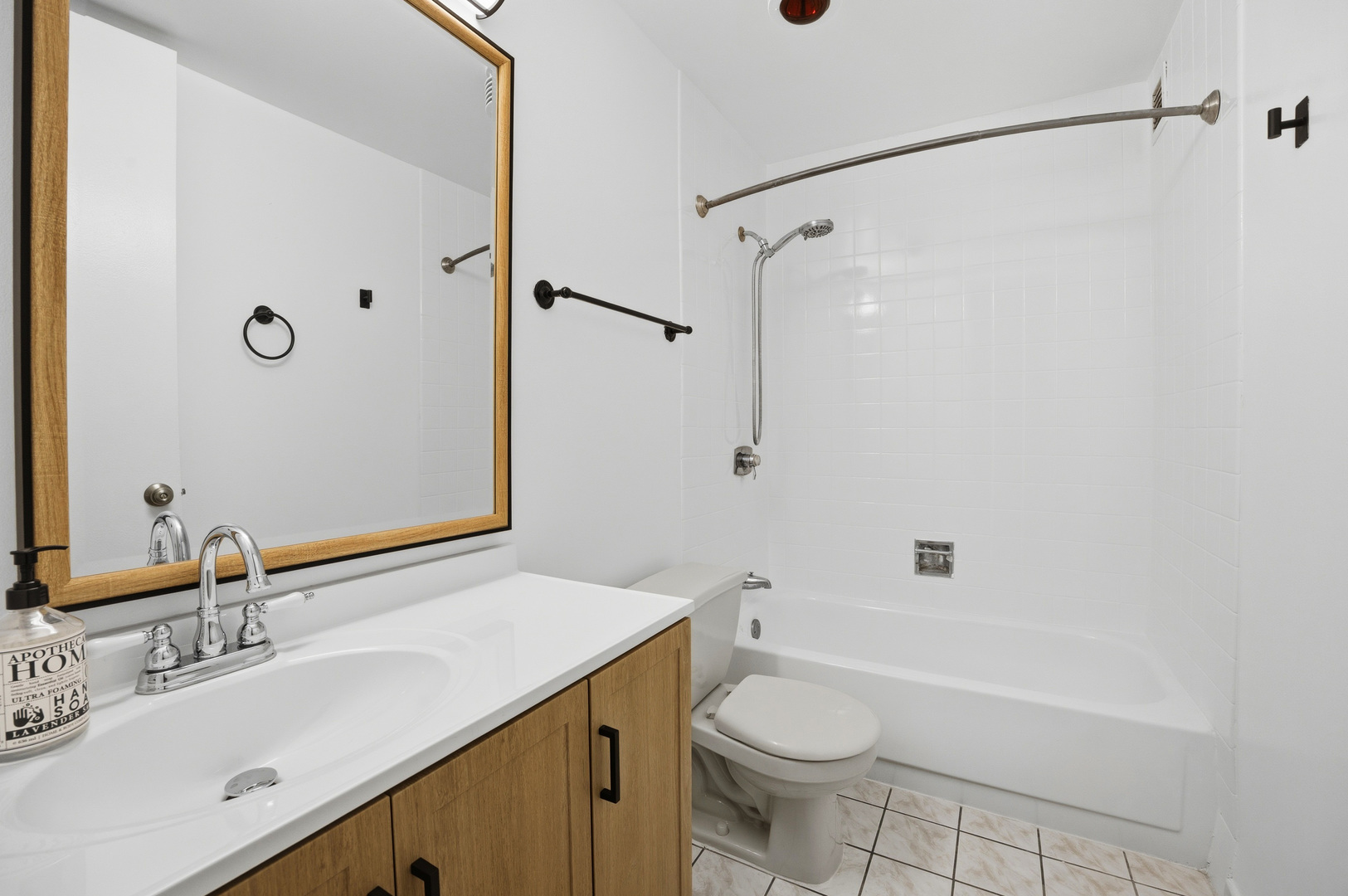 2605 South Indiana Avenue, Unit 302 Chicago, IL 60616 - Photo 5 of 18