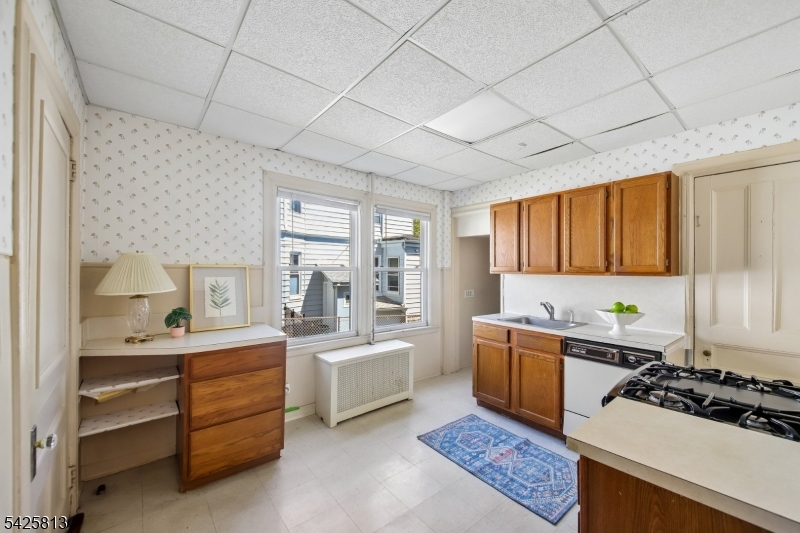 70 Orange Road Montclair, NJ 07042 - Photo 16 of 49