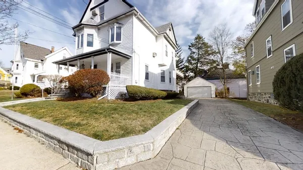 $2,600 | 97 Hawthorne Street, Unit 1, Malden, MA 02148