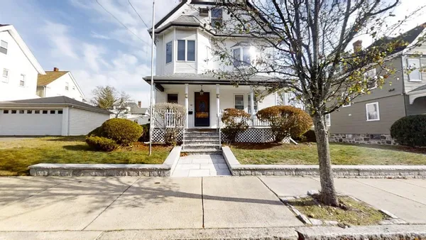 $2,600 | 97 Hawthorne Street, Unit 1, Malden, MA 02148