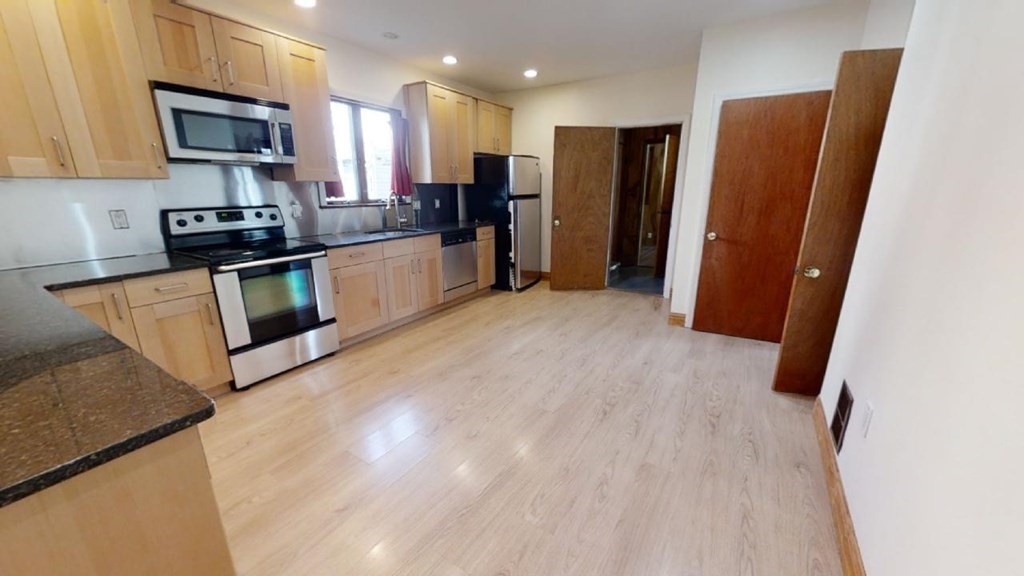 97 Hawthorne Street, Unit 1 Malden, MA 02148 - Photo 5 of 20