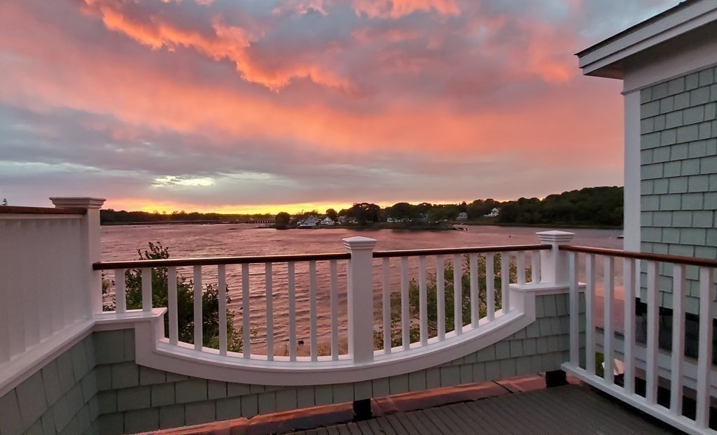 21 R Linden Avenue Beverly, MA 01915 - Photo 14 of 26