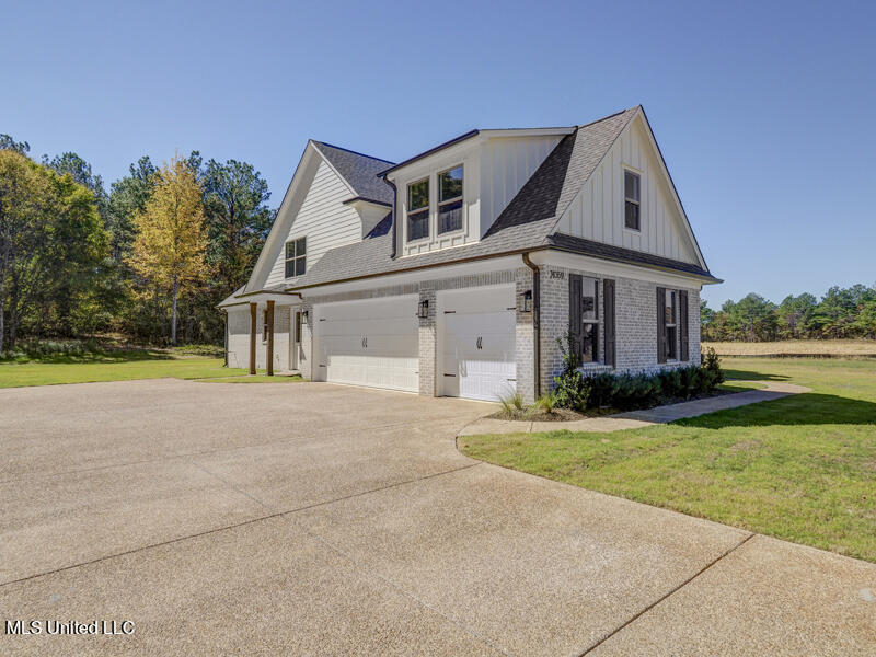 14359 Hidden Loop Byhalia, MS 38611 - Photo 2 of 35 classic cottage side