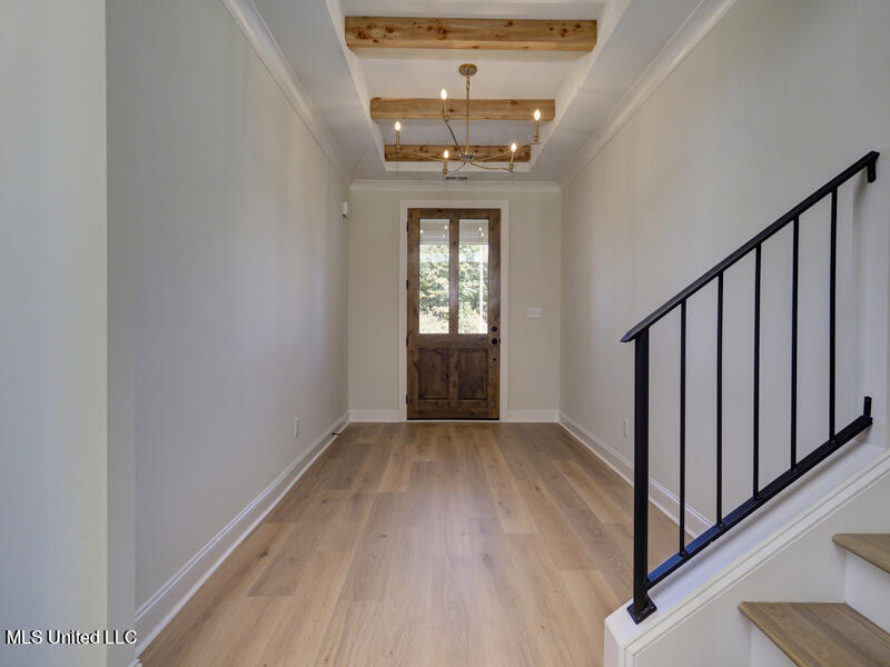 14359 Hidden Loop Byhalia, MS 38611 - Photo 5 of 35 classic cottage entry