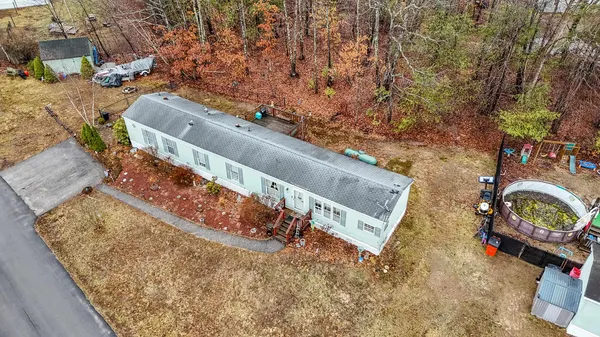 $229,000 | 4 Cammett Drive, Raymond, NH 03077