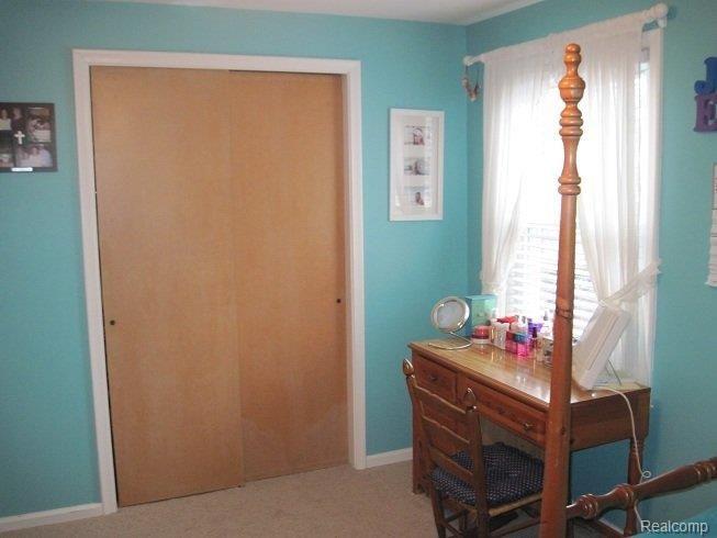 1645 Newcastle Road Grosse Pointe, MI 48236 - Photo 12 of 15 IMG_1504.JPG