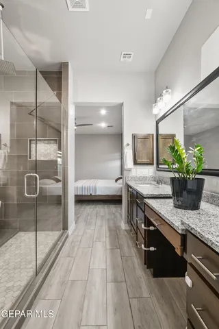 a view of a back yard of the house