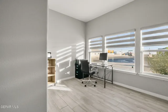 $425,000 | 13729 Lago Vista Avenue, Horizon City, TX 79928