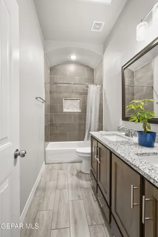 $425,000 | 13729 Lago Vista Avenue, Horizon City, TX 79928