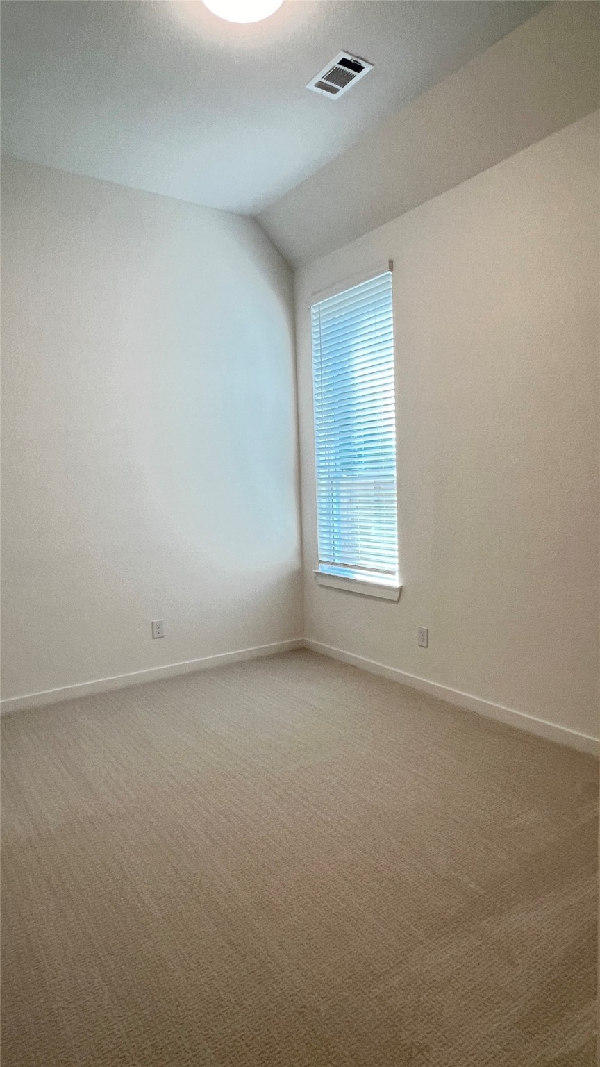 124 Stephens Rdg Lane Montgomery, TX 77316 - Photo 12 of 40 an empty room with windows