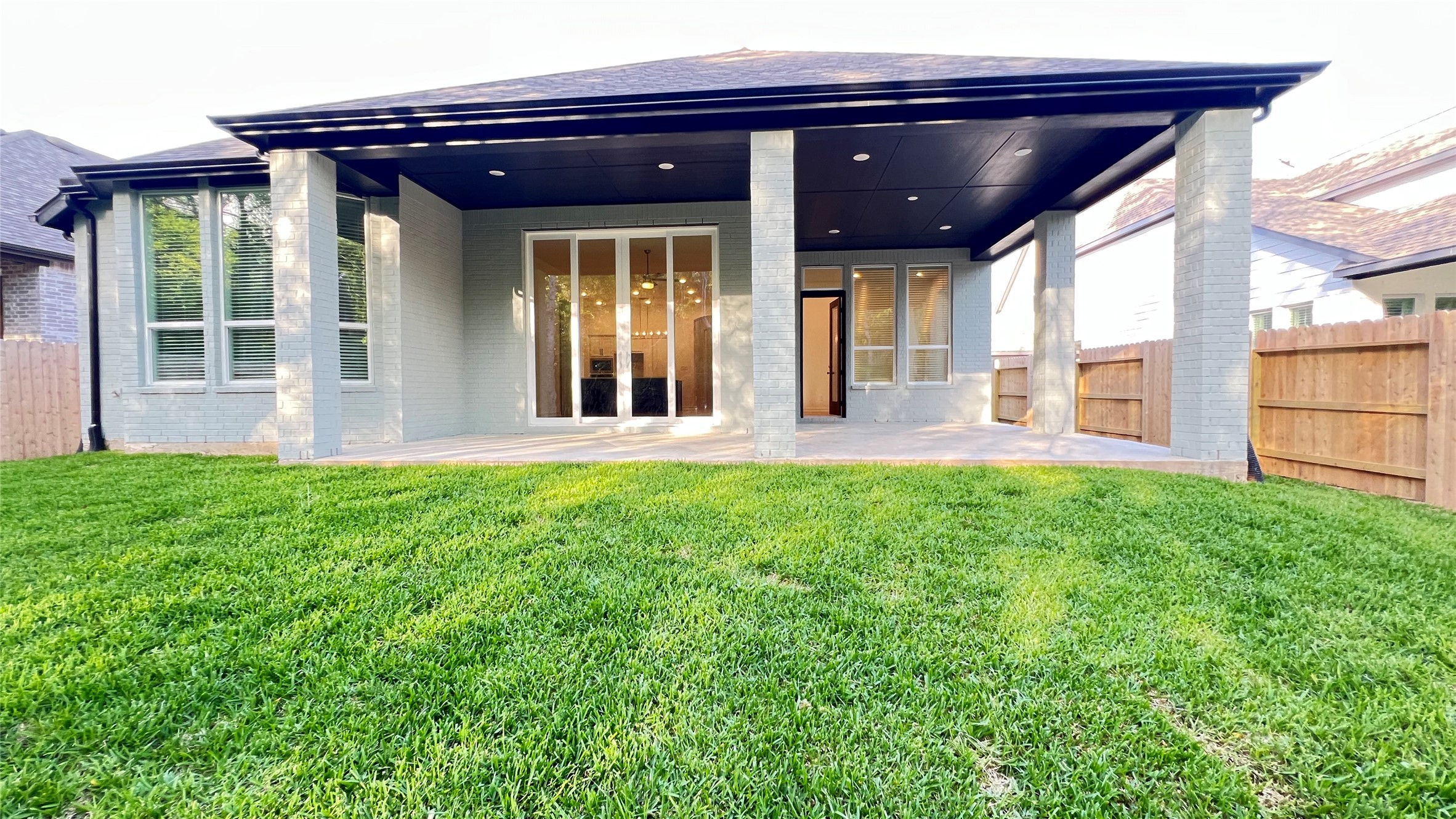 124 Stephens Rdg Lane Montgomery, TX 77316 - Photo 28 of 40 a view of a porch with a backyard