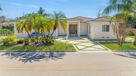 $5,495,000 | 500 94th Street, Surfside, FL 33154