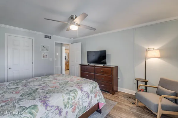 $2,500 | 2046 Beach Boulevard, Unit B315, Biloxi, MS 39531