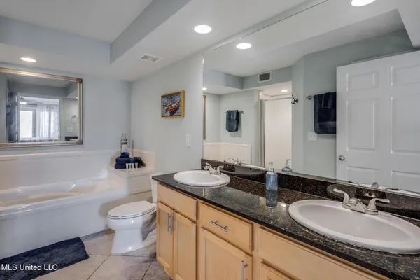 $2,500 | 2046 Beach Boulevard, Unit B315, Biloxi, MS 39531