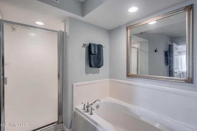 $2,500 | 2046 Beach Boulevard, Unit B315, Biloxi, MS 39531