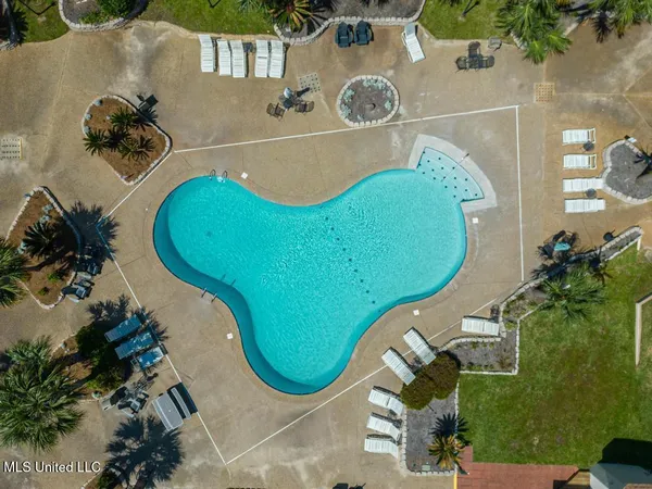 $2,500 | 2046 Beach Boulevard, Unit B315, Biloxi, MS 39531