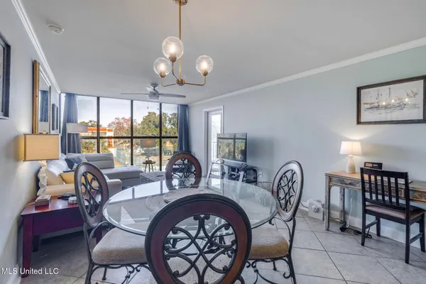 $2,500 | 2046 Beach Boulevard, Unit B315, Biloxi, MS 39531