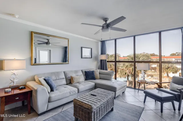 $2,500 | 2046 Beach Boulevard, Unit B315, Biloxi, MS 39531