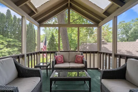 $949,000 | 837 Van Slyke Drive, Fontana, WI 53125