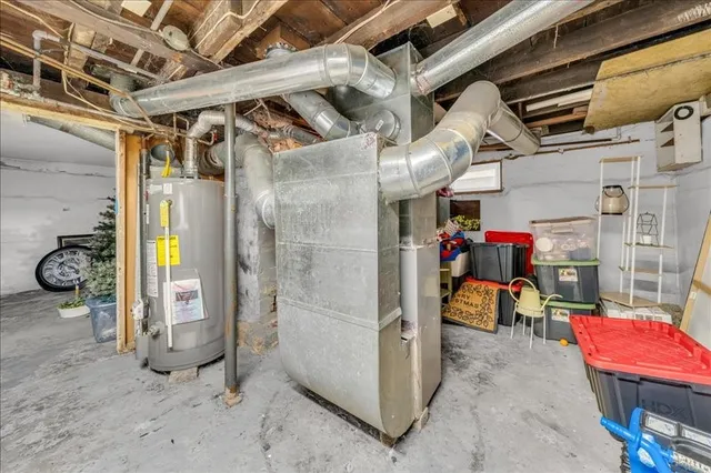 $180,000 | 31 Jay Street, Johnson City, NY 13790