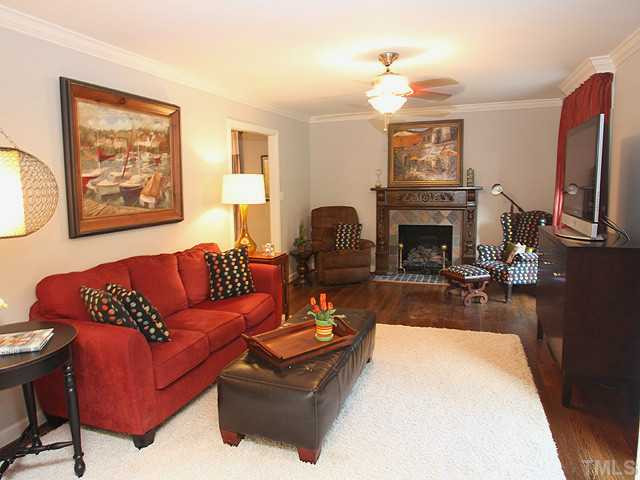 4501 Gates Street Raleigh, NC 27609 - Photo 4 of 25 Den/Family/Great Room