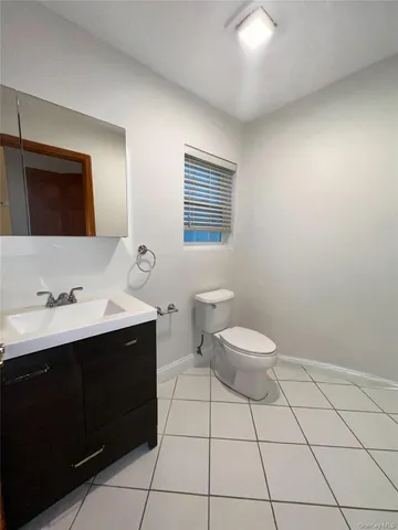 $4,599 | 520 North Terrace Avenue, Unit 2, Mount Vernon, NY 10552