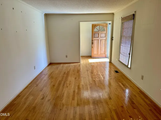 $299,900 | 373 Willow Creek Run, Henderson, NC 27537