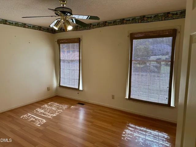 $299,900 | 373 Willow Creek Run, Henderson, NC 27537