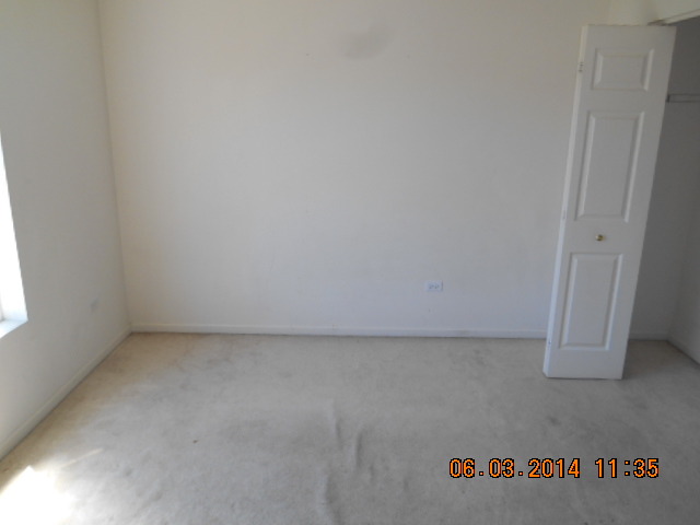132 Enclave Circle, Unit D Bolingbrook, IL 60440 - Photo 6 of 9 a view of small space