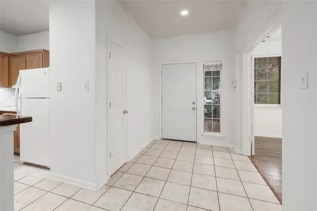 $2,595 | 6036 Mesa Verde Circle, Austin, TX 78749