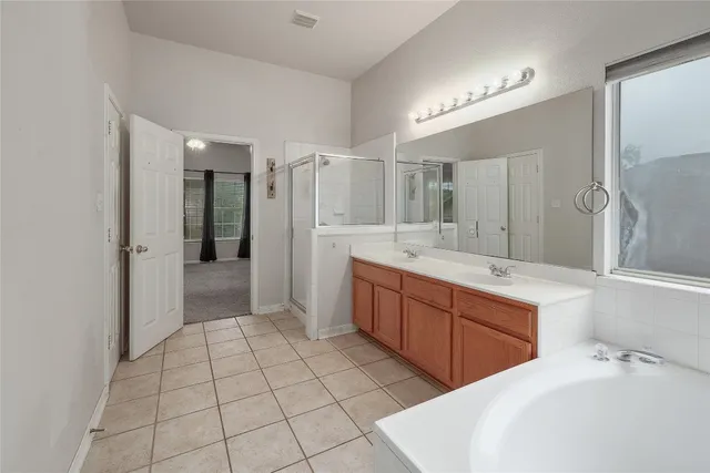 $2,595 | 6036 Mesa Verde Circle, Austin, TX 78749
