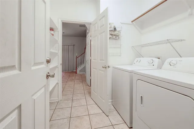 $2,595 | 6036 Mesa Verde Circle, Austin, TX 78749