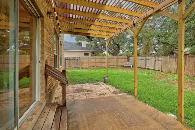 $2,595 | 6036 Mesa Verde Circle, Austin, TX 78749