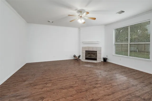 $2,595 | 6036 Mesa Verde Circle, Austin, TX 78749