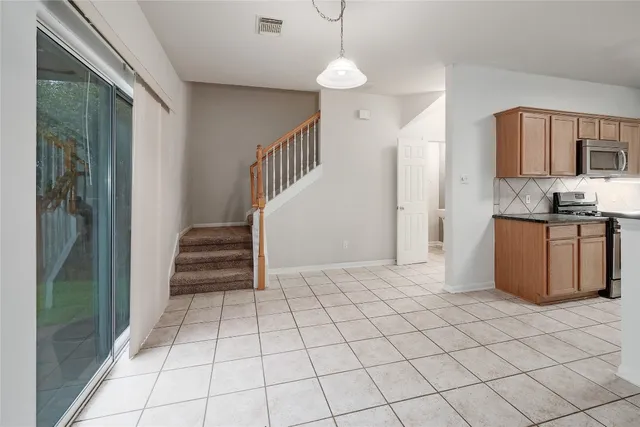 $2,595 | 6036 Mesa Verde Circle, Austin, TX 78749