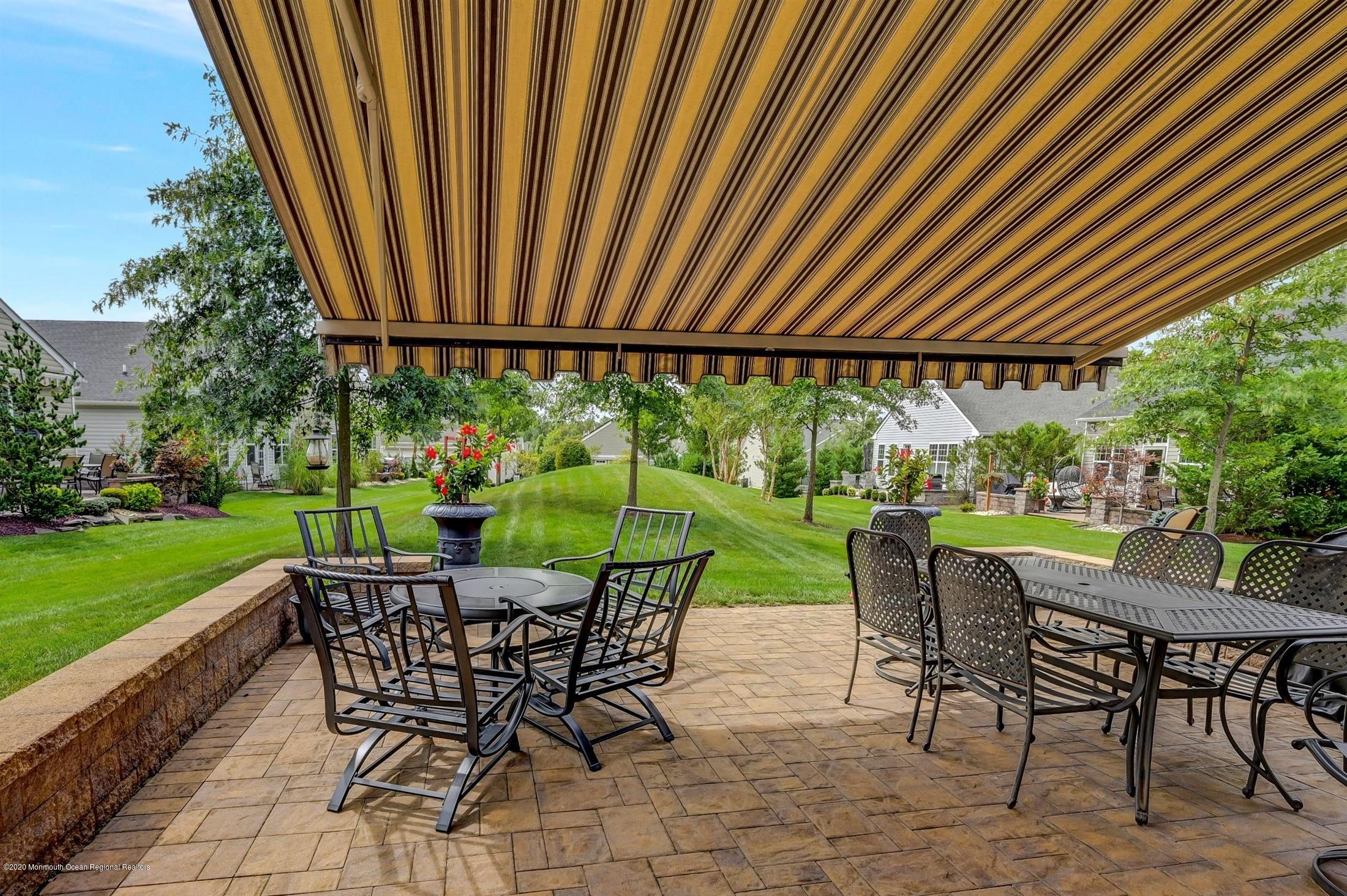 6 Comtois Road Manalapan, NJ 07726 - Photo 25 of 51 18-Patio