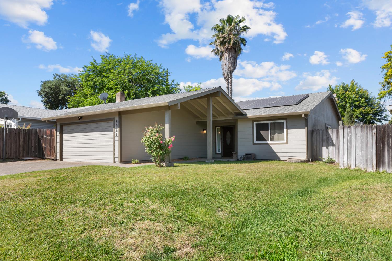 8061 Peppertree Way Citrus Heights, CA 95621 - Photo 2 of 30