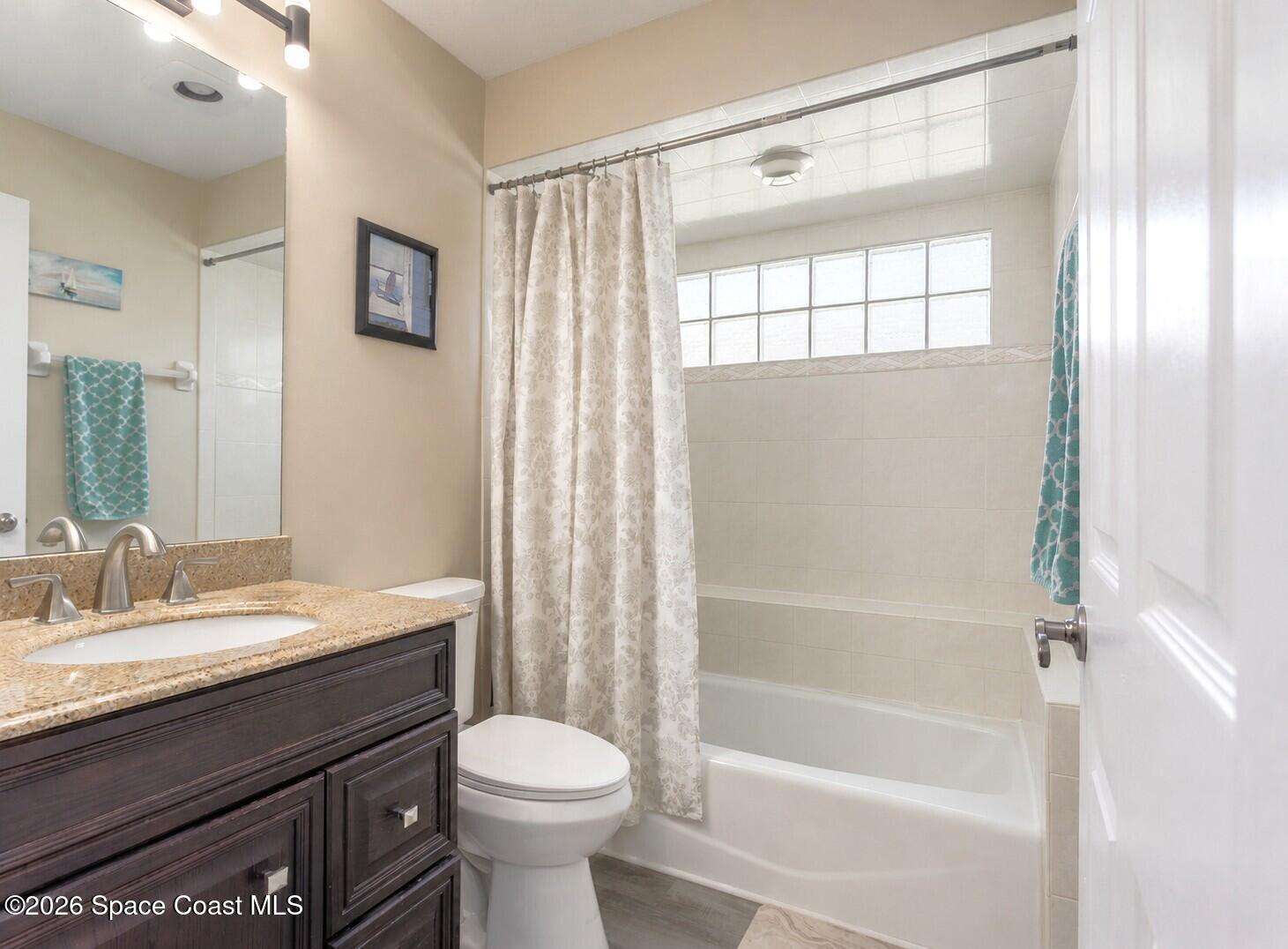 1697 Atrium Drive Melbourne, FL 32935 - Photo 25 of 36 Bathroom