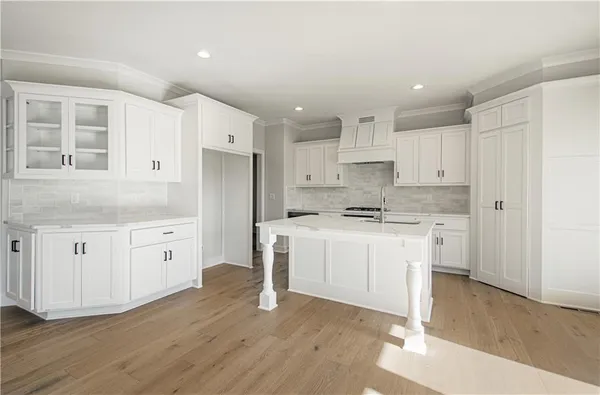 $699,900 | 1070 Fir Lane, Liberty, MO 64068