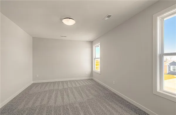 $699,900 | 1070 Fir Lane, Liberty, MO 64068