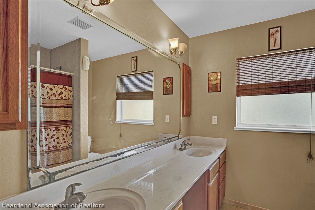 107 Grape Road Northwest Lake Placid, FL 33852 - Photo 4 of 25 Gallery Image 4