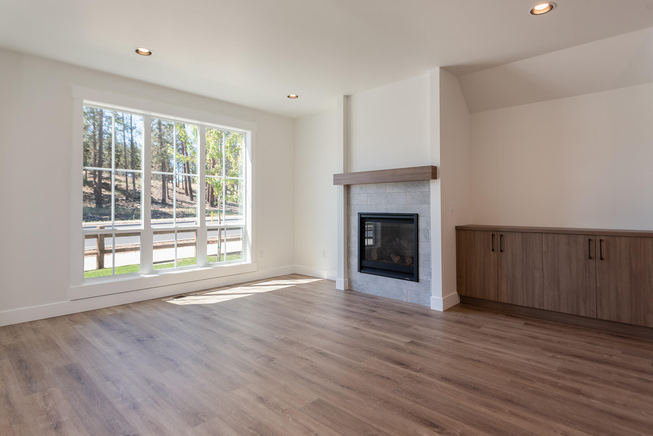 20474 Murphy Road Bend, OR 97702 - Photo 5 of 33 Great Room