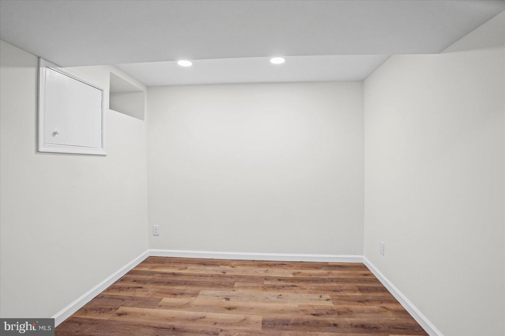2002 Summit Avenue Baltimore, MD 21207 - Photo 26 of 37