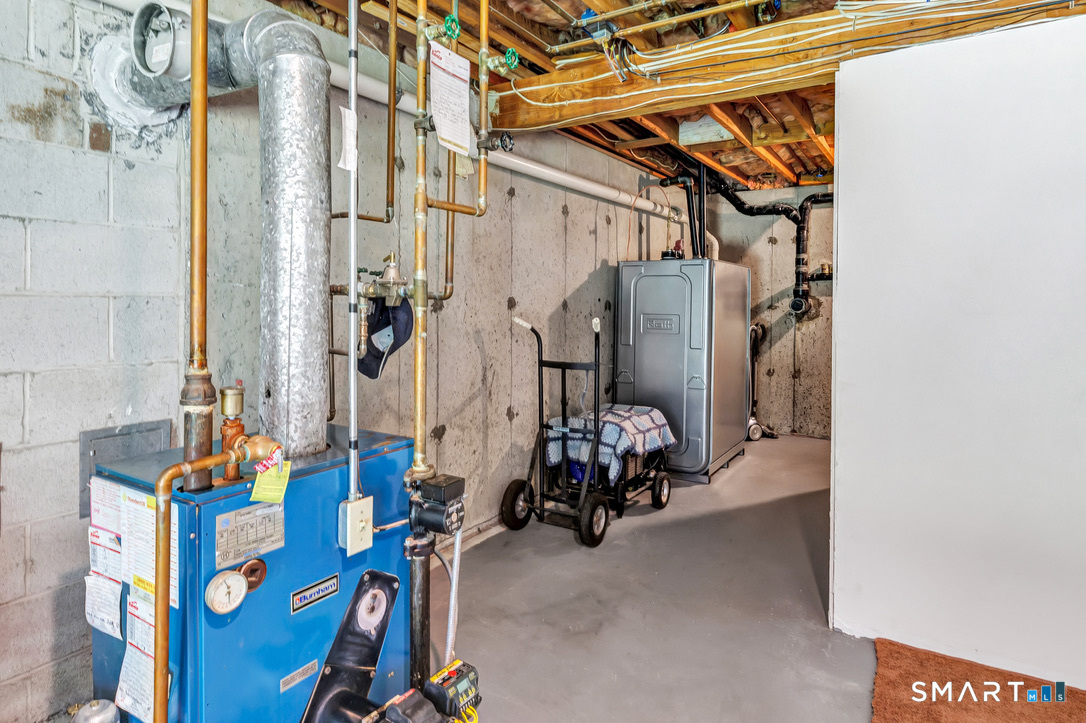 2125 Cutspring Road Stratford, CT 06614 - Photo 21 of 31 Gallery Image 21