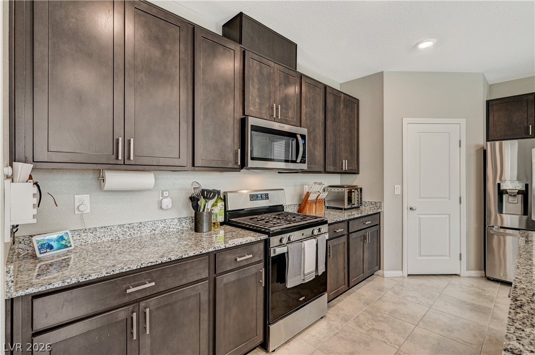 10621 Adobe Rnch Street Las Vegas, NV 89141 - Photo 18 of 61