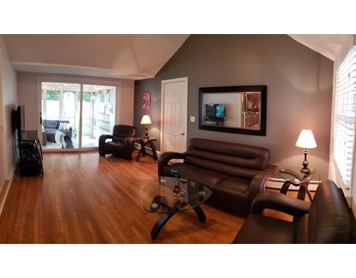 11 Pheasant Road Medfield, MA 02052 - Photo 7 of 14 Gallery Image 7