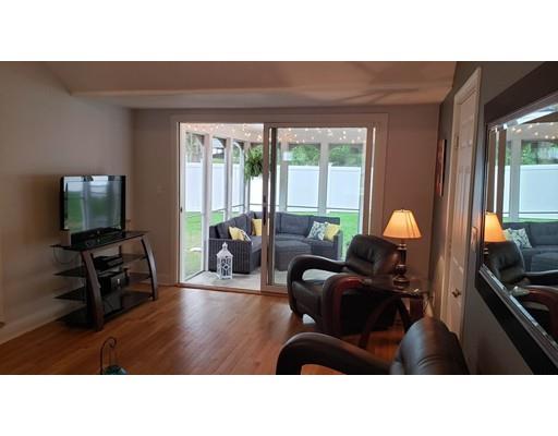 11 Pheasant Road Medfield, MA 02052 - Photo 8 of 14 Gallery Image 8