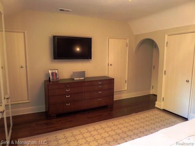 775 Rivenoak Street Birmingham, MI 48009 - Photo 24 of 40 MASTER BEDROOM